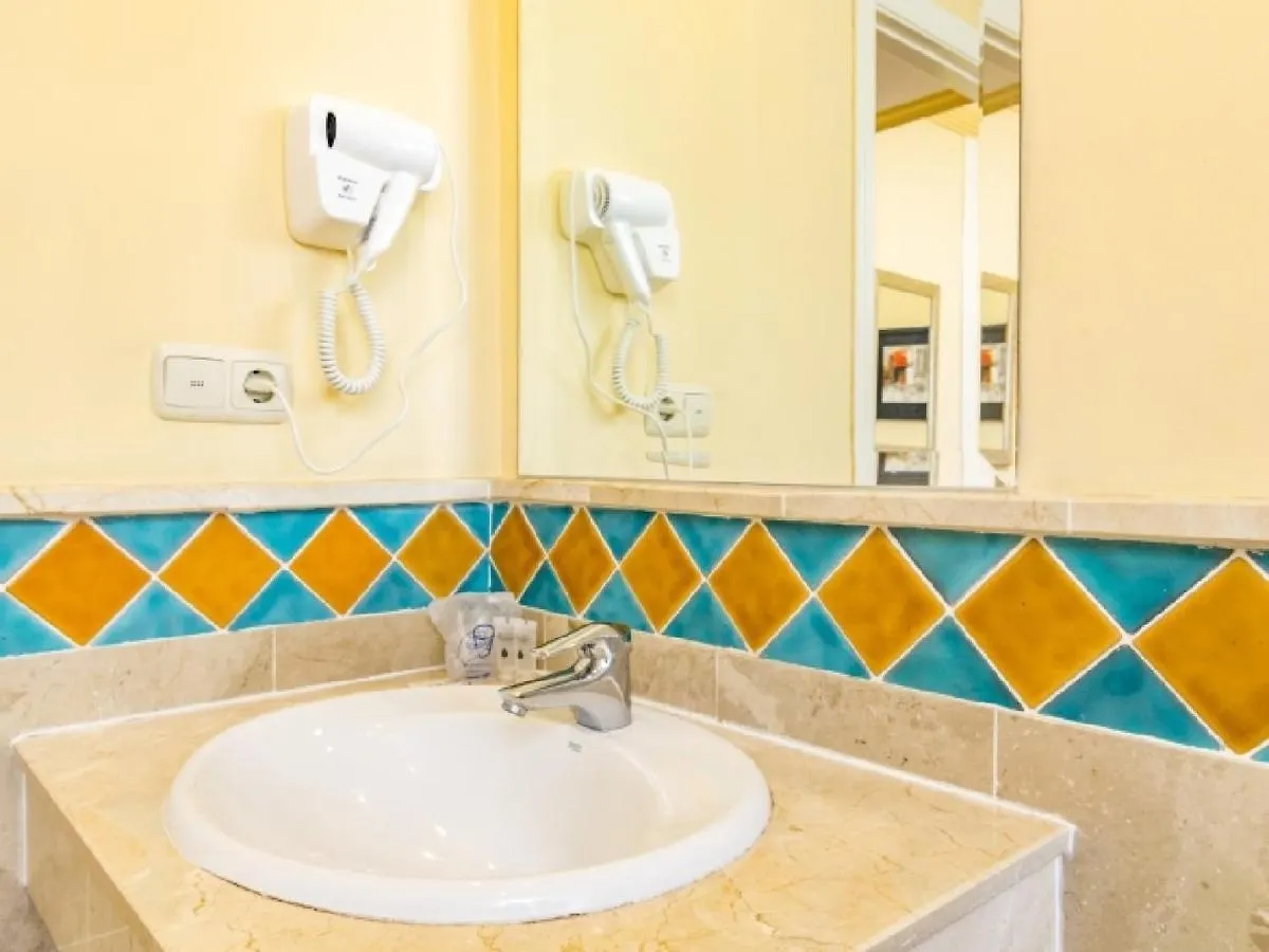 Apartamento 333 Marbella 0*,  Spanien